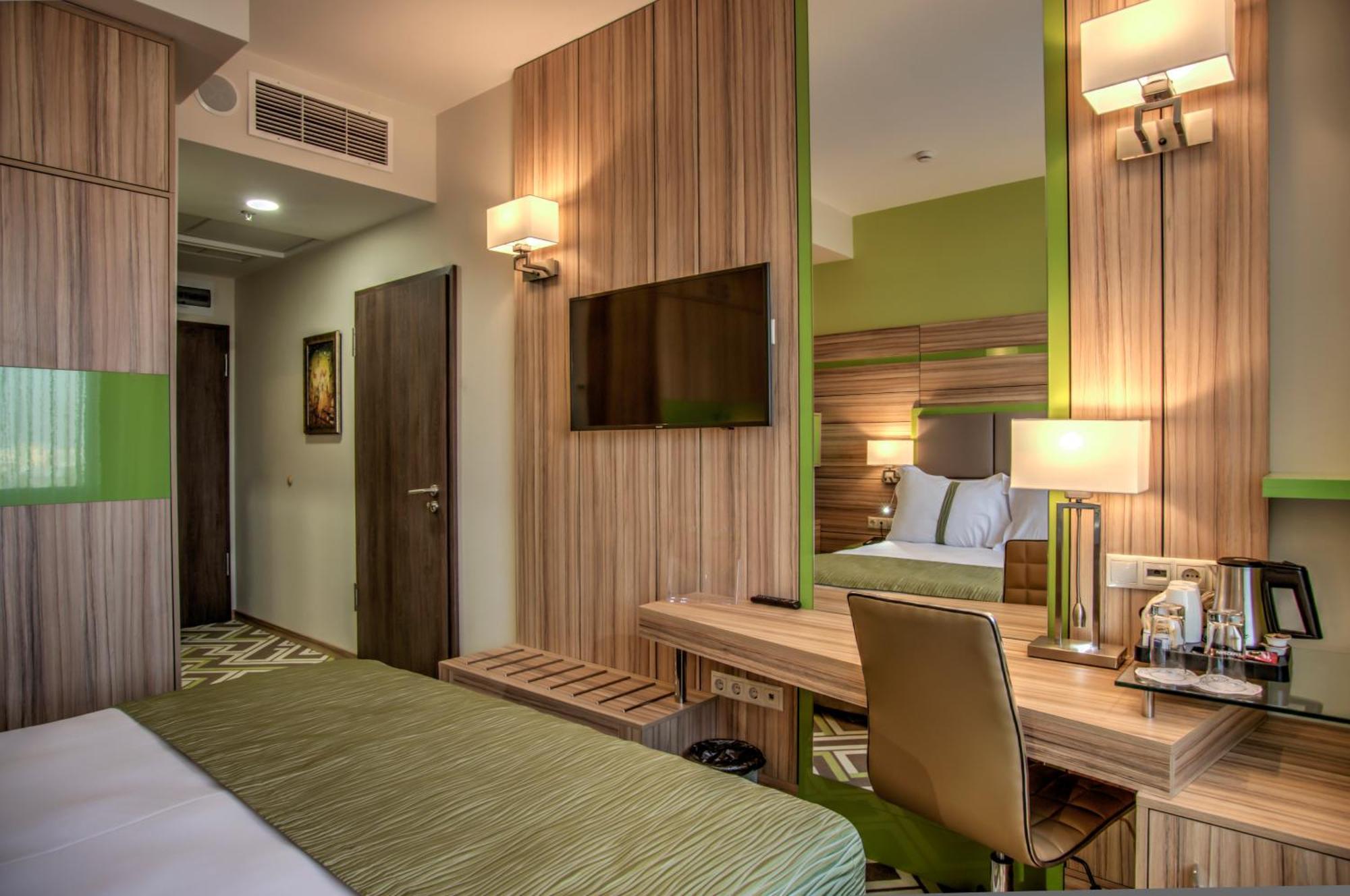 Hotel By Ihg Plowdiw