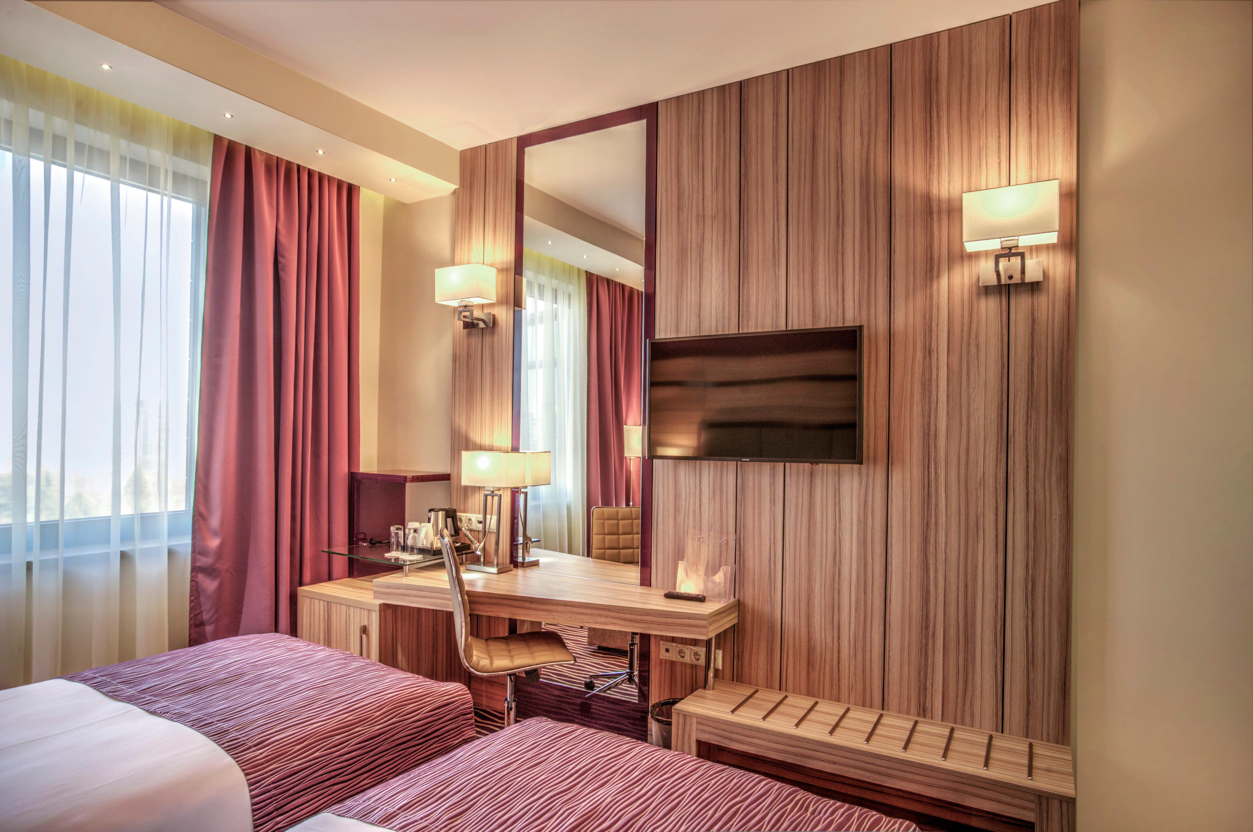 Holiday Inn Plovdiv By Ihg Hotel 4*